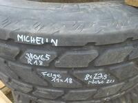 Michelin - XP27, 340/65R18, auf Felge 11x18S, 8x27,5, Nabe 22